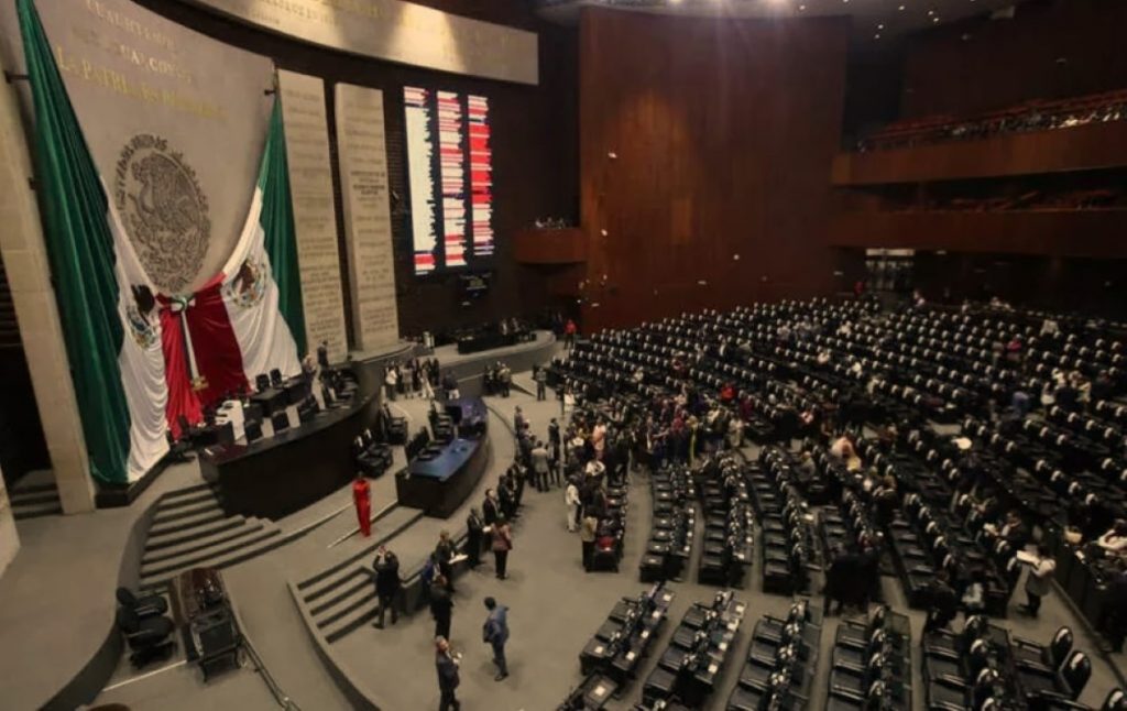 Diputados avalan reforma para crear ley general sobre feminicidio en México
