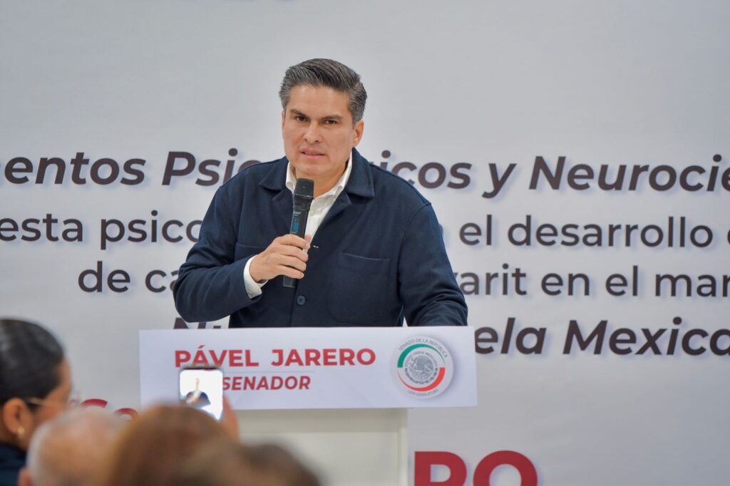 Pavel Jareo convoca a reflexionar sobre IA y educación en Nayarit