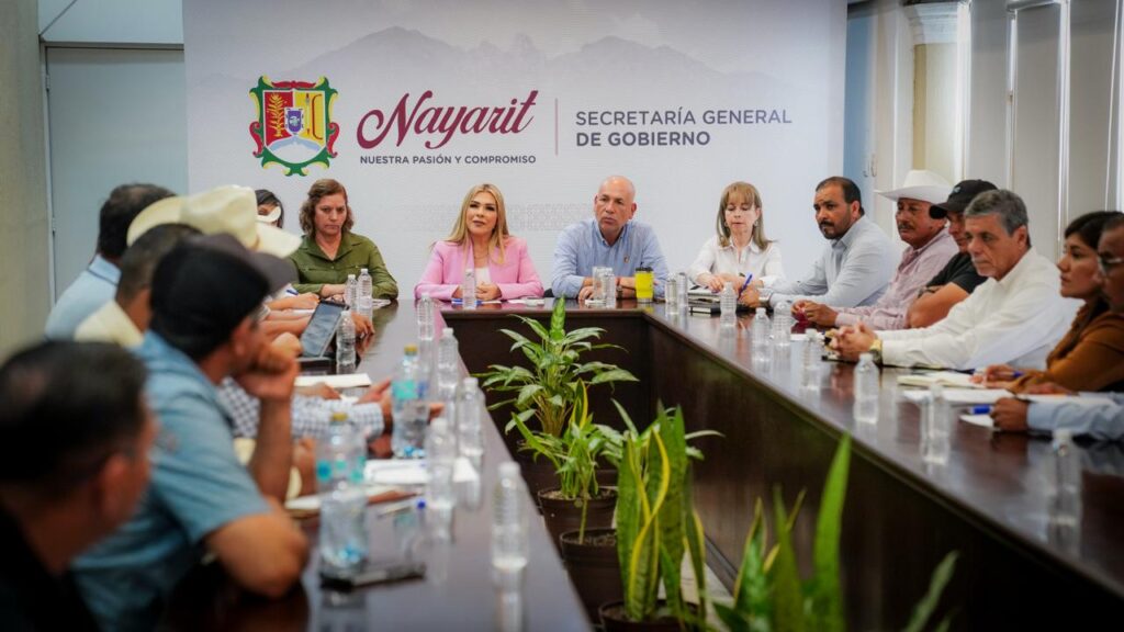 Gobierno de Nayarit mantiene diálogo con productores del campo