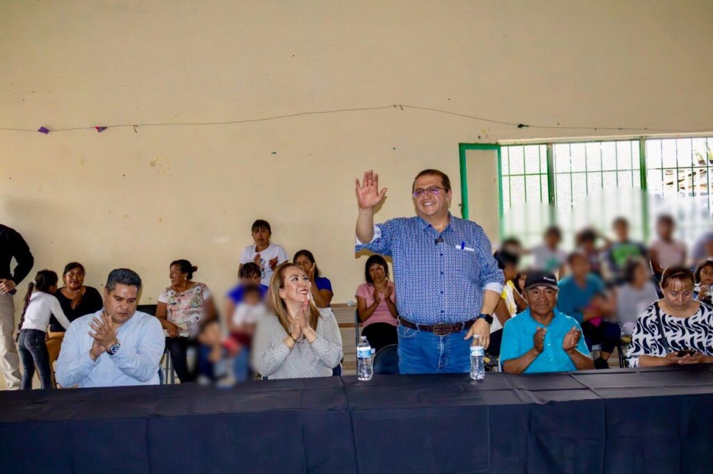 Alcalde de Parral celebra el Día de la Niñez en San Andrés 