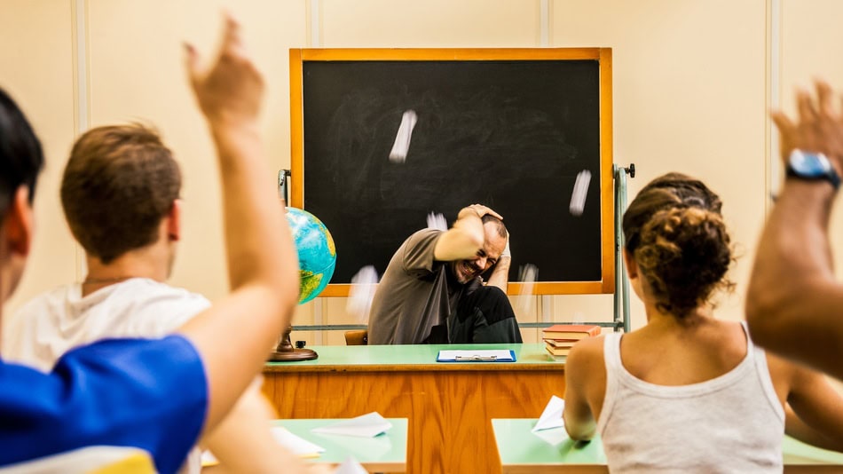 Docentes sufren ciberbullying por parte de alumnos y padres en México: estudio