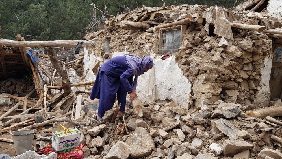 Sismo de magnitud 5.8 deja al menos 8 muertos en Afganistán
