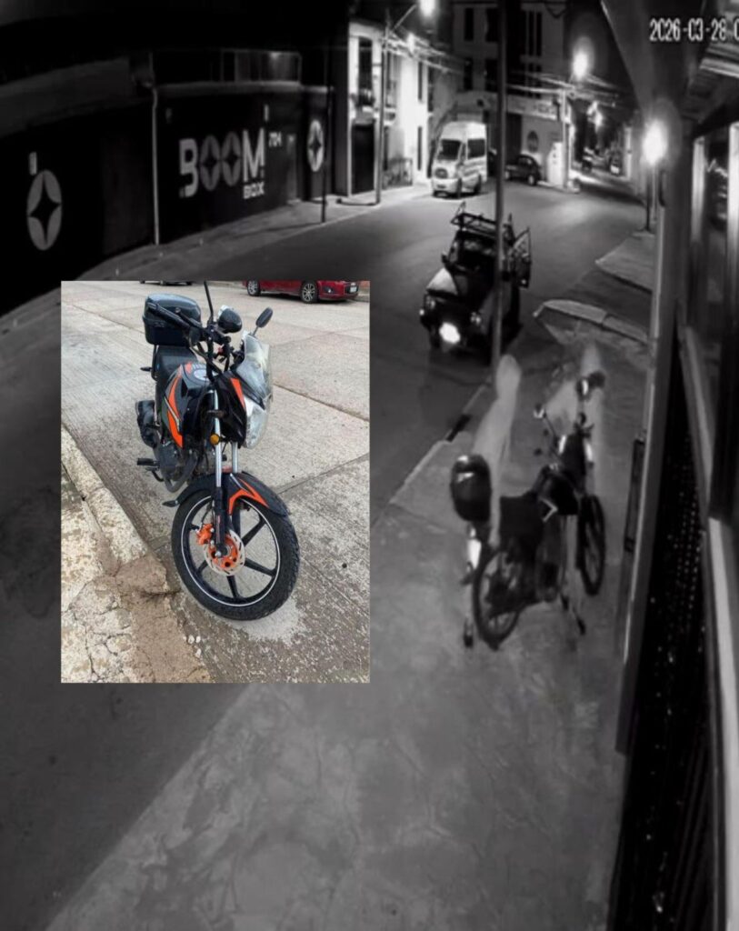 En la madrugada dos individuos cargaron con su motocicleta