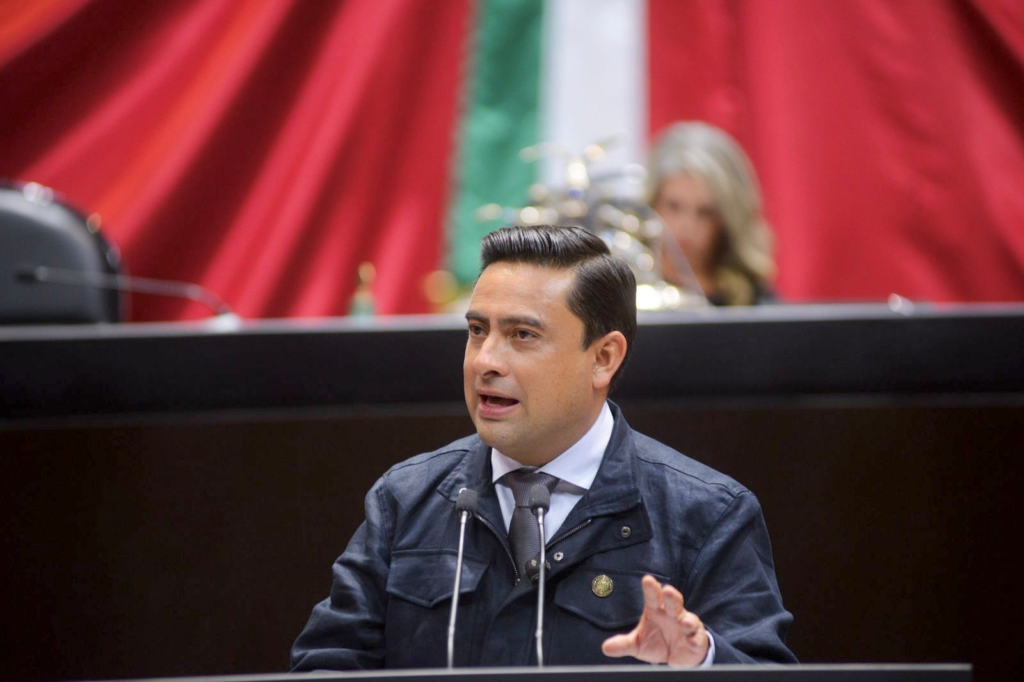 Buró de crédito castiga igual al que debe poco que al que debe millones