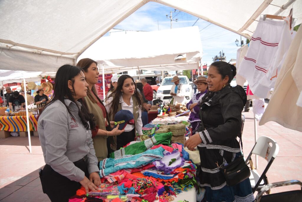 Impulsan comercio local con mercadito solidario