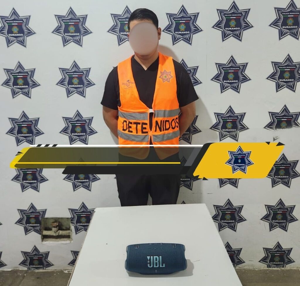 Se le “olvidó” pagar una bocina y perdió la libertad