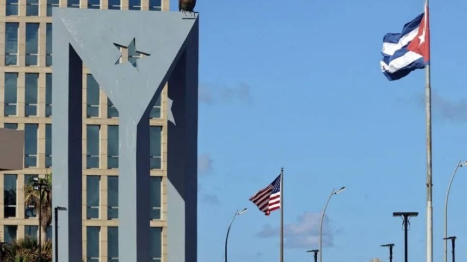 Cuba y EU retoman diálogo bajo tensión por bloqueo energético