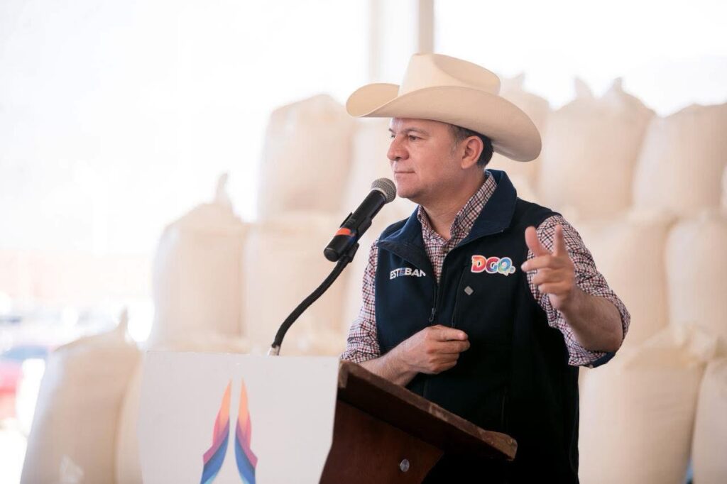 Fertilizantes más baratos para campesinos de Durango: compromiso firmado de Fermachem