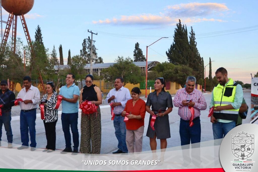 Entregan obra de pavimentación en la comunidad de Calixto Contreras