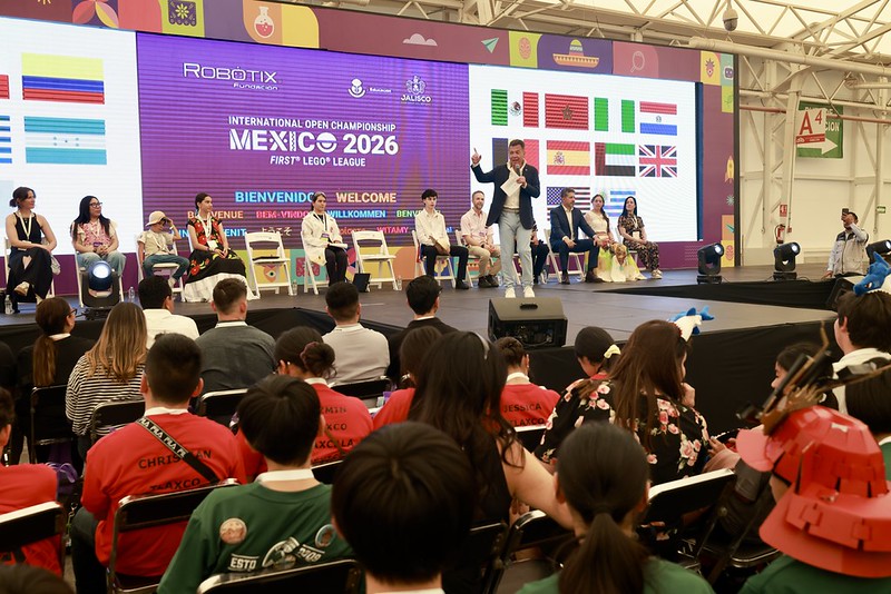 Jalisco reúne a jóvenes talentos de 20 países en torneo internacional de robótica y ciencia