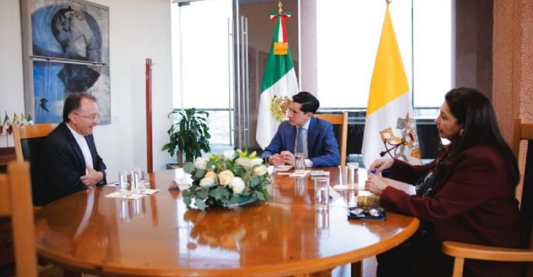 SRE y Vaticano acuerdan fortalecer cooperación y visitas oficiales