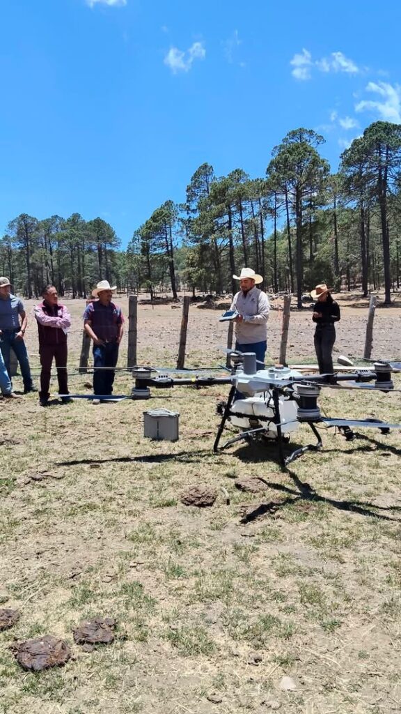 Presentan dron agrícola en Pueblo Nuevo