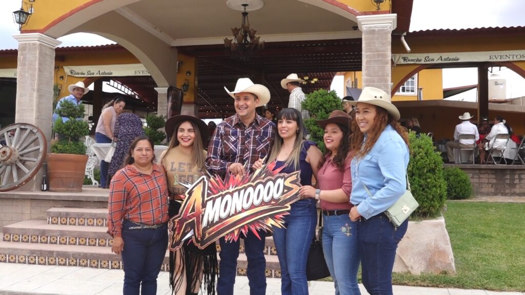 Así celebran el Gran Festejo Del Día Del Maestro en Vicente Guerrero