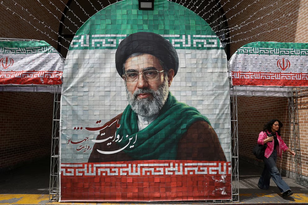 Líder supremo de Irán advierte que países de la región ya no protegerán bases de Estados Unidos