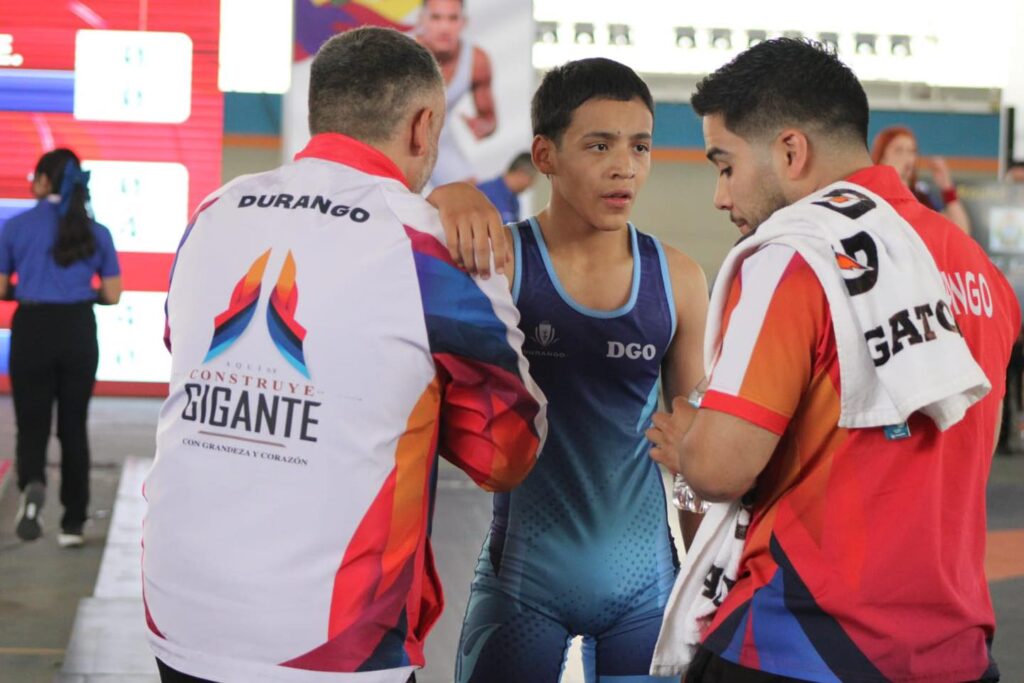 Durango conquista bronce en Luchas Asociadas de Olimpiada Nacional 2026