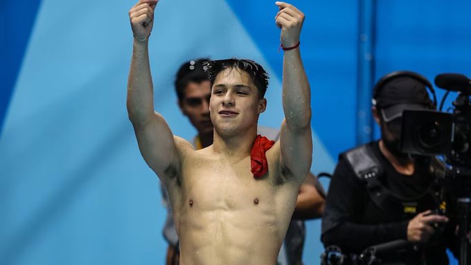 Osmar Olvera gana bronce en Beijing y suma tres medallas en la Súper Final de Clavados