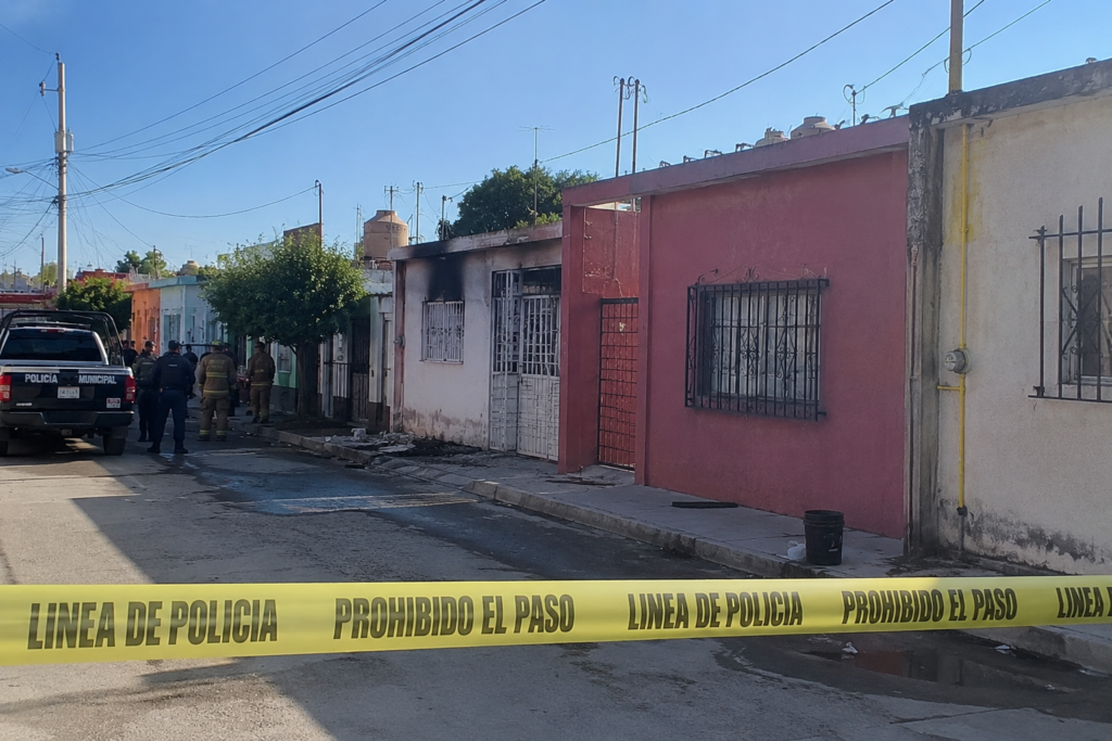 Explota tanque de gas en vivienda de la colonia El Quijote