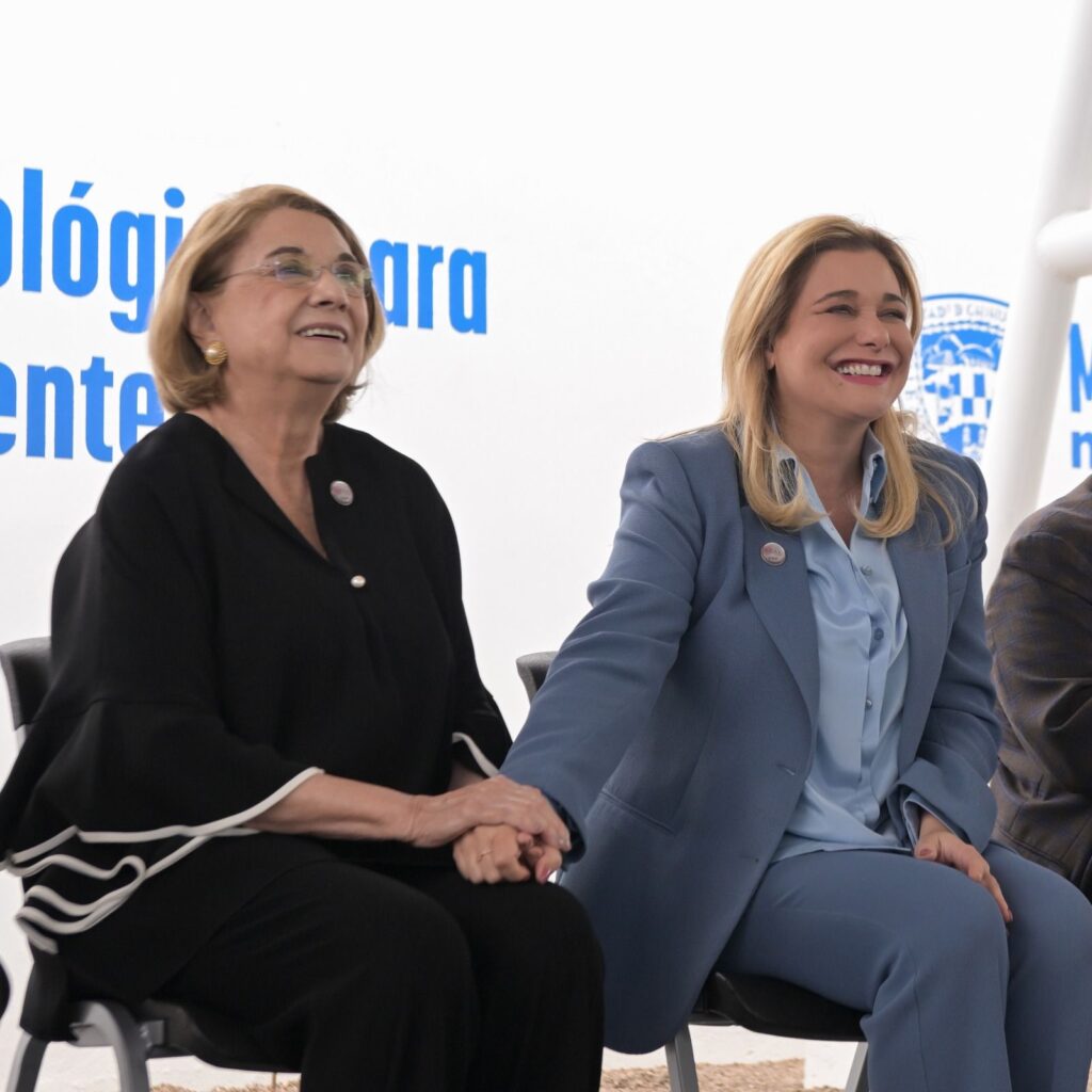 Maru Campos felicita a las madres en su día