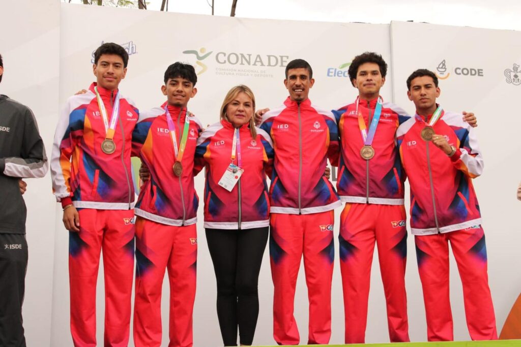 Durango suma plata en lanzamiento de martillo y celebra oro en relevos 4×100