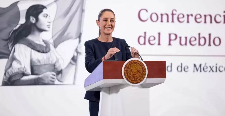Claudia Sheinbaum felicita al magisterio nacional por el Día del Maestro