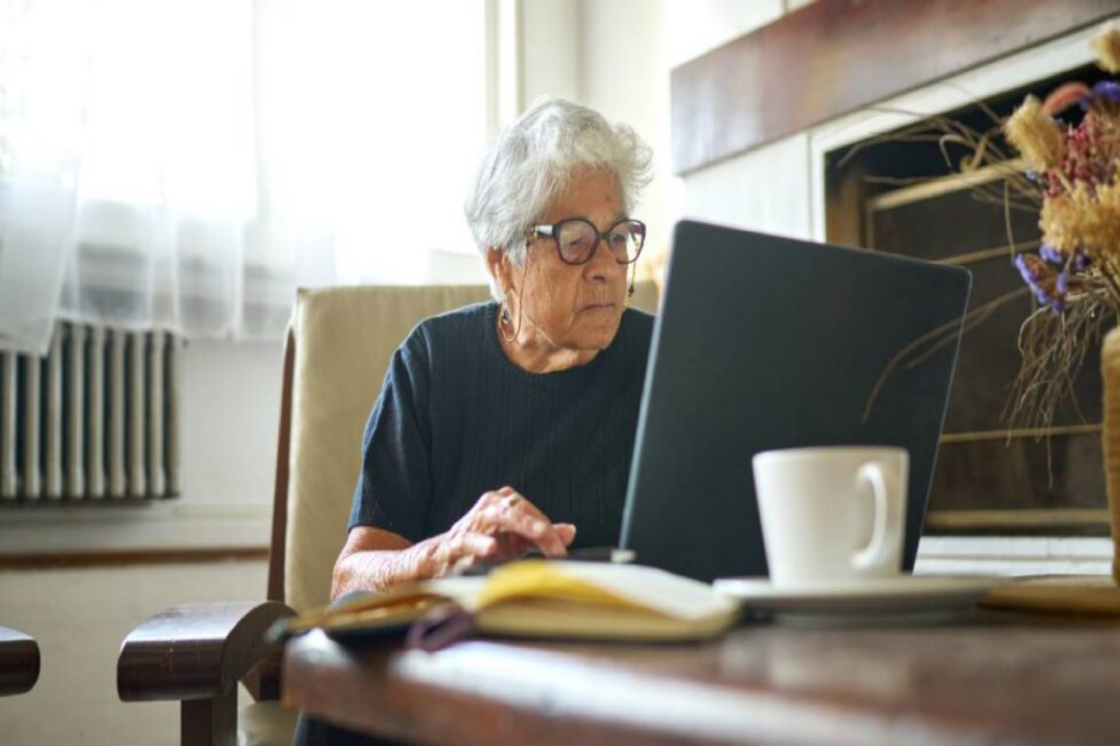 Trámites gratis por internet: así puedes descargar CURP, NSS y constancia fiscal