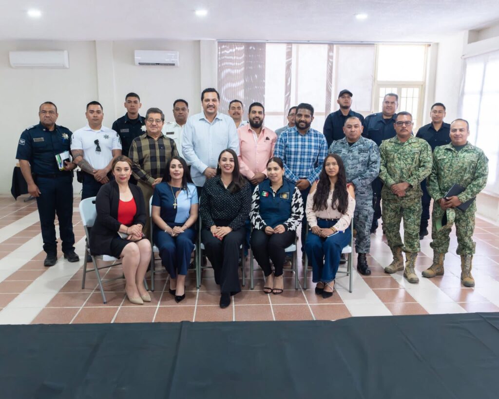 Alcaldes de la Región 04 fortalecen coordinación en mesa de seguridad por la paz
