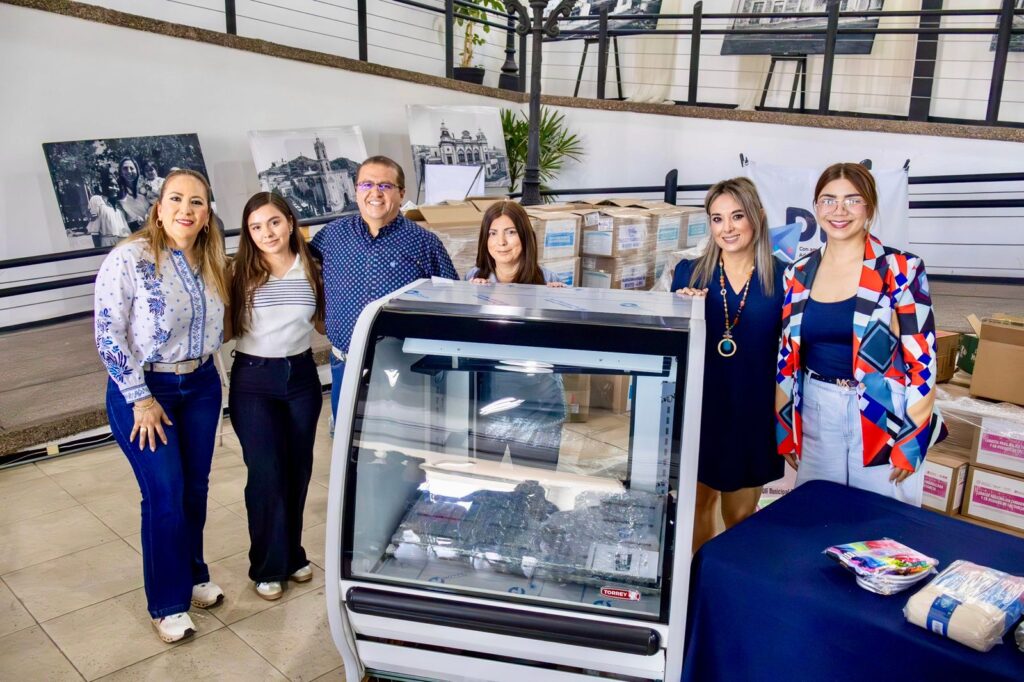 Reconoce Gobierno de Parral a mujeres emprendedoras con premios “Mujeres que Transforman”