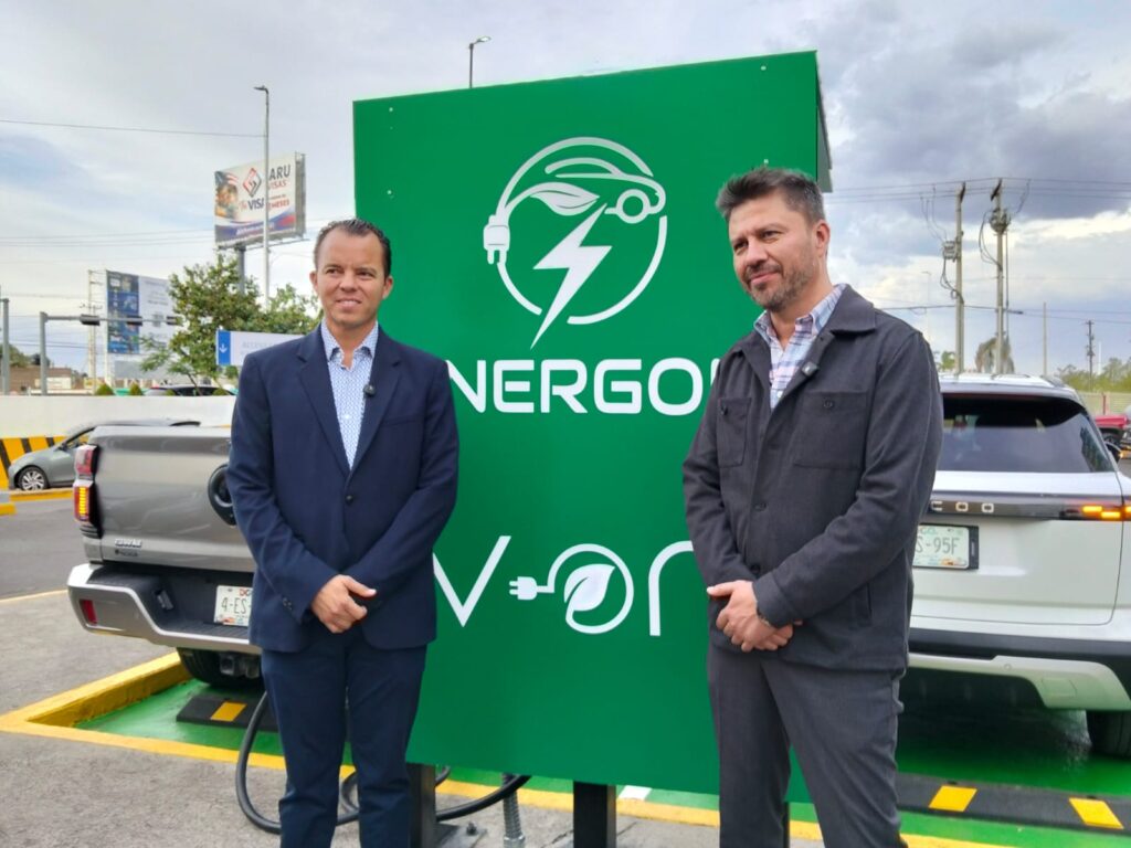 Empresarios destacan la importancia de apostar por tecnologías limpias y movilidad sustentable