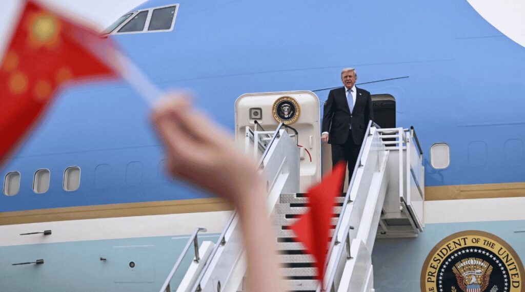 Trump presume acuerdos “fantásticos” con China tras concluir cumbre con Xi Jinping