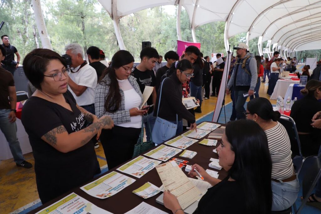 Feria de Empleo acerca vacantes reales y trabajos formales a duranguenses
