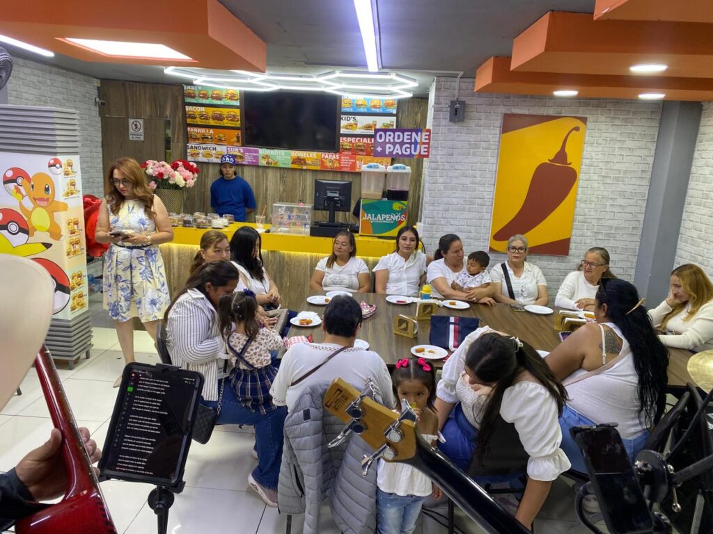 ¡Especialmente para Mamá! Gran celebración de La Tremenda 89.3. “Las Jefas al 100”