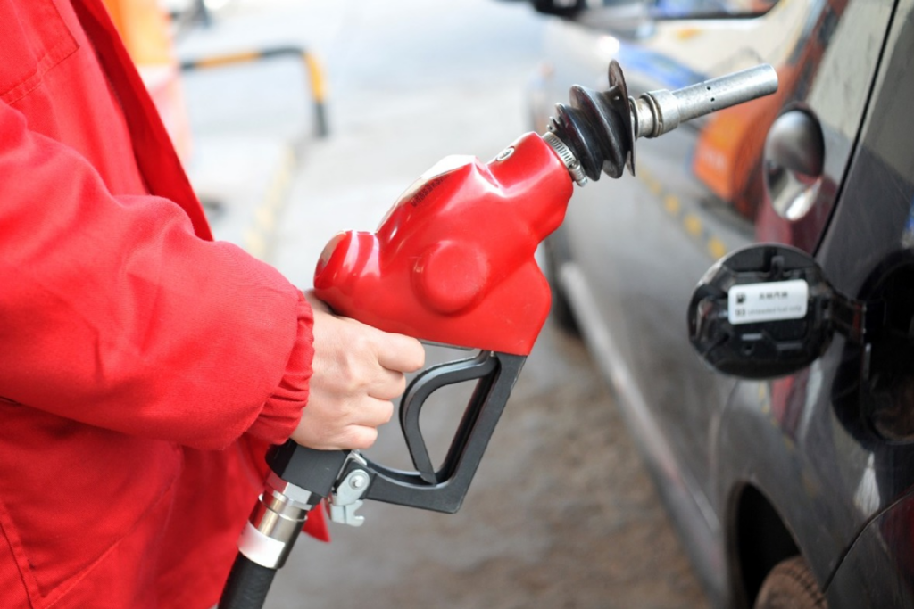 México endurece reglas para uso de gas natural vehicular