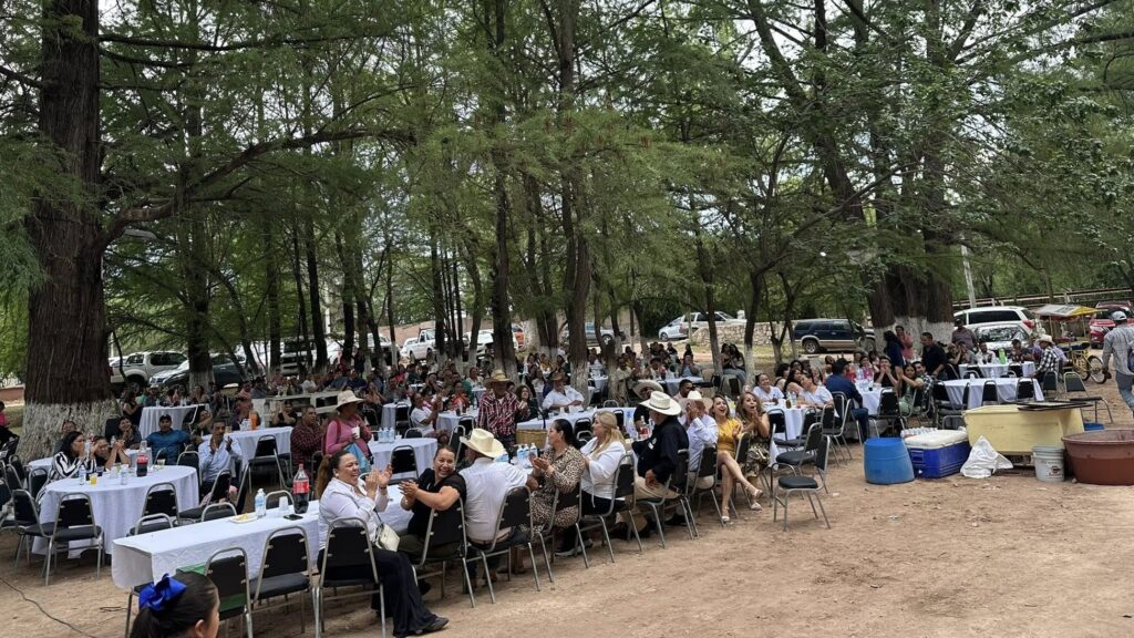 Celebran la labor de los maestros de Nombre de Dios