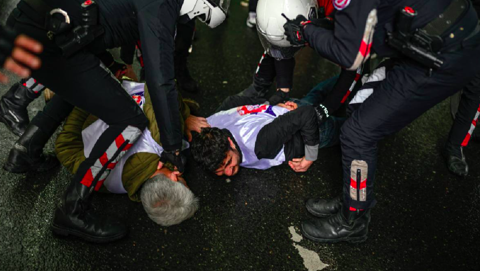 Más de 300 detenidos en Estambul durante las protestas del Día del Trabajo