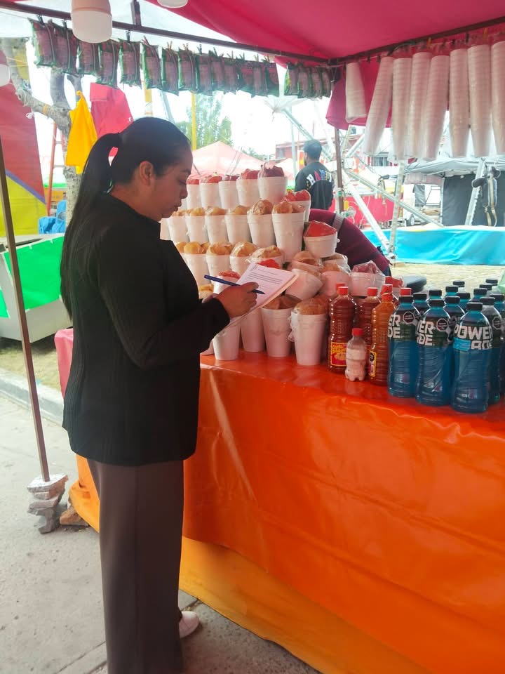 Supervisan higiene en puestos de feria