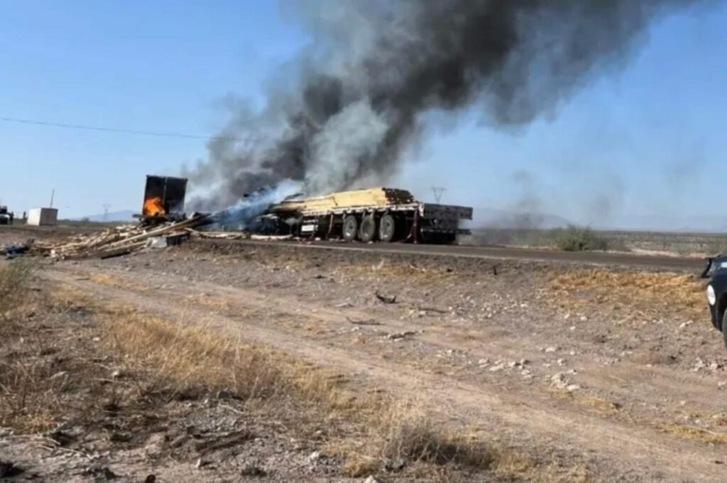 Un trailero sin vida y otro herido tras encontronazo e incendio