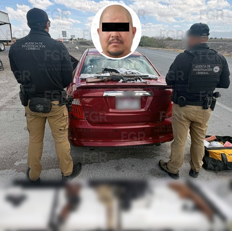 Trasladaba cuatro armas largas en un vehículo y lo arrestaron federales en Durango