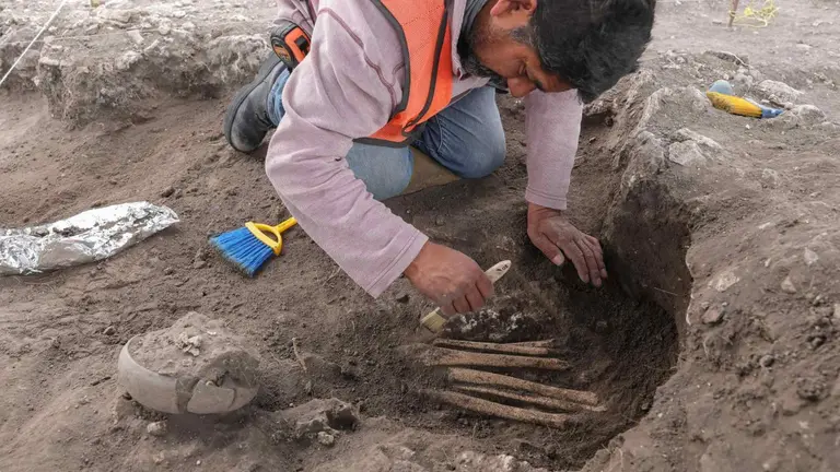Descubren tumbas de la época de Teotihuacán en Tula