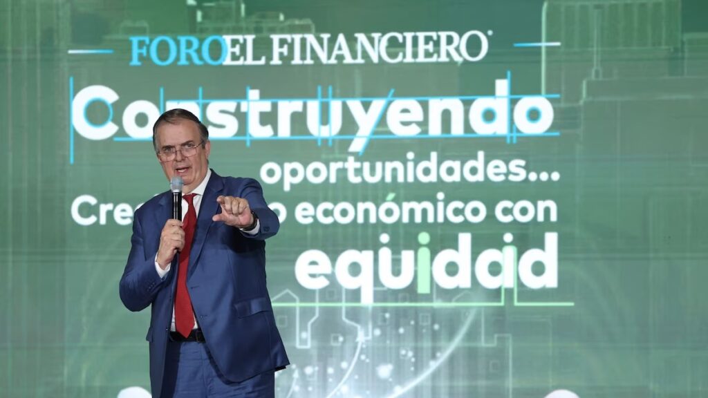 Ebrard afirma que México vive momento clave para crecer en IA y cadenas tecnológicas