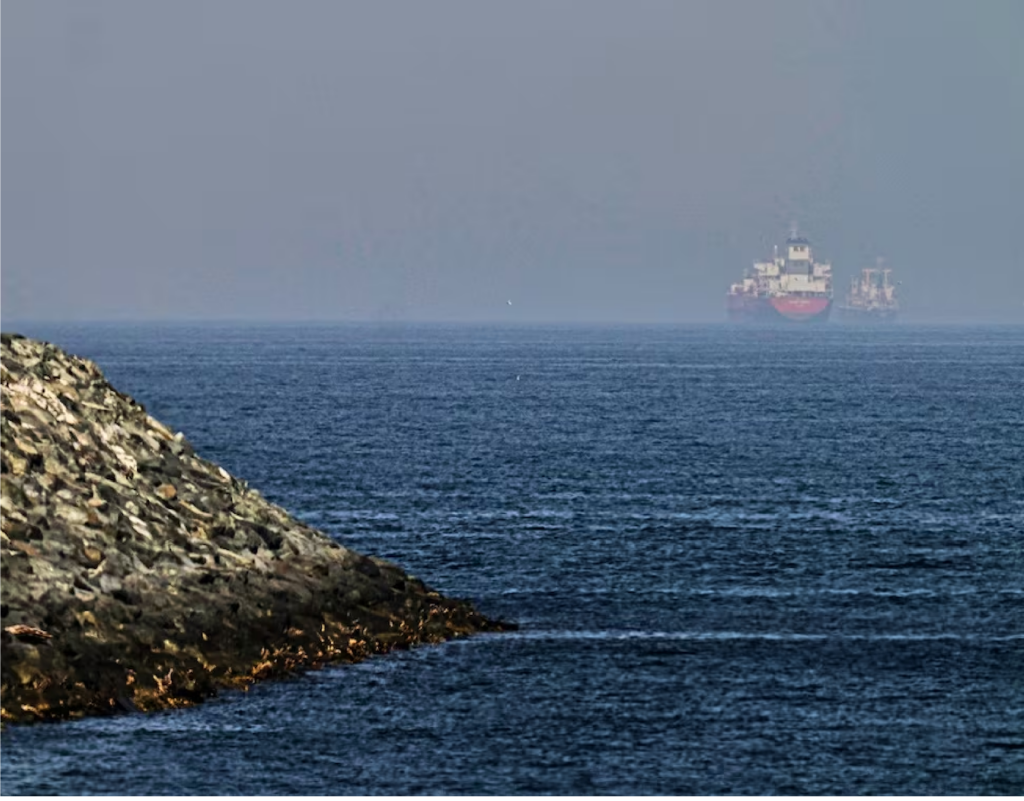 EU suspende plan naval en Ormuz mientras negocia con Irán