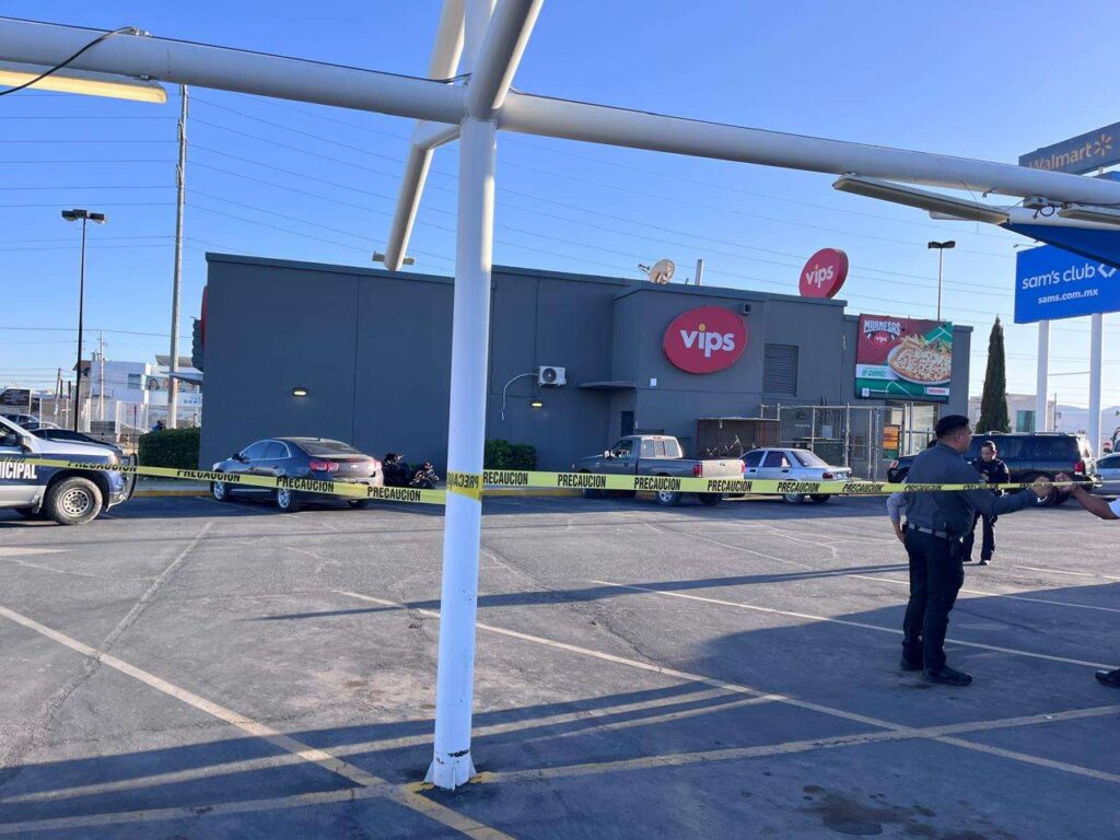 Ejecutan a hombre dentro de camioneta en Walmart Ejército Nacional de Ciudad Juárez