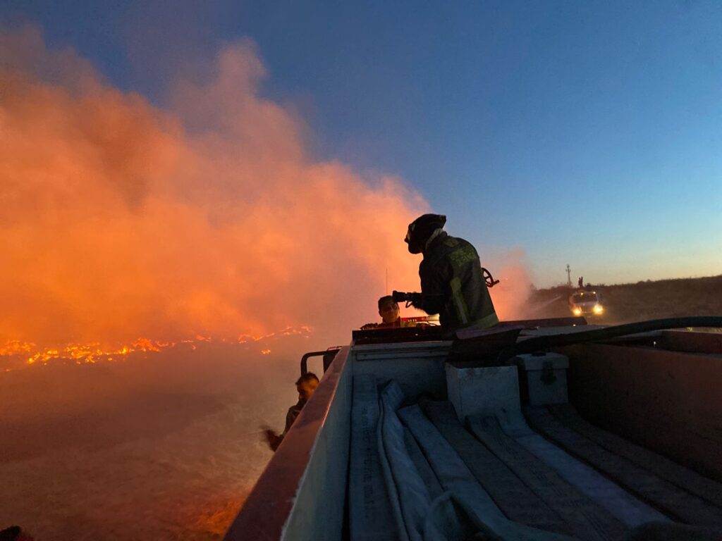 Enorme incendio en los ex basureros de la ciudad de Durango