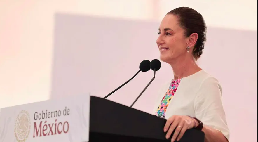 La presidenta Sheinbaum asegura que ningún extranjero arrebatará la transformación de México