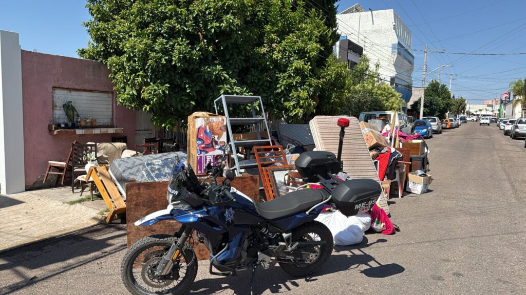 Desalojan de su casa a adultos mayores sin orden del juez