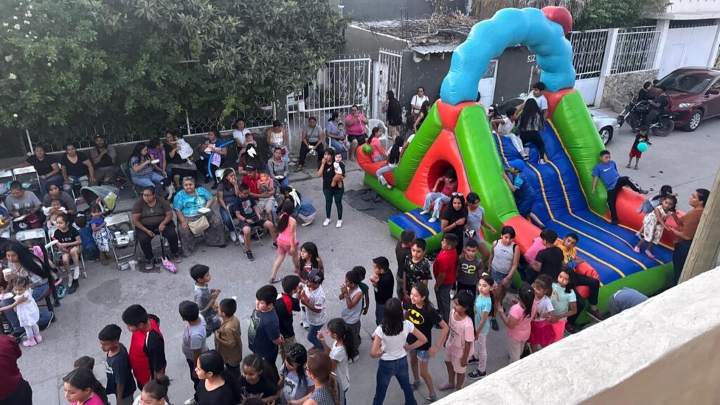 Militancia de Morena; celebra a los niños en Vicente Guerrero