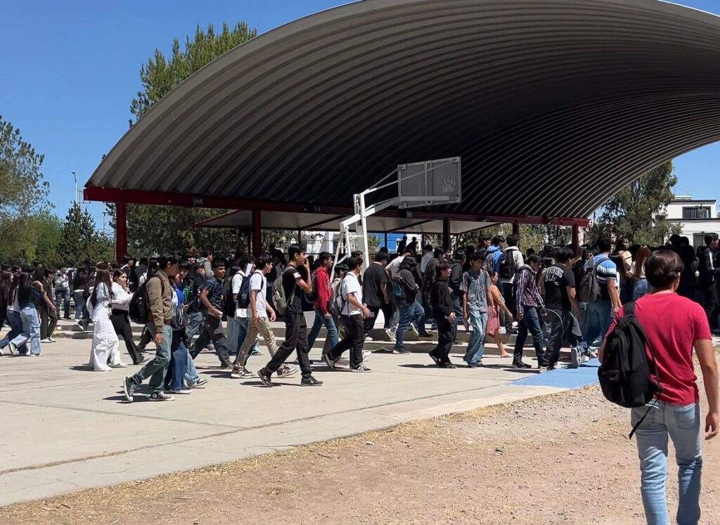Retos virales representan riesgo en escuelas; CEC impulsan prevención