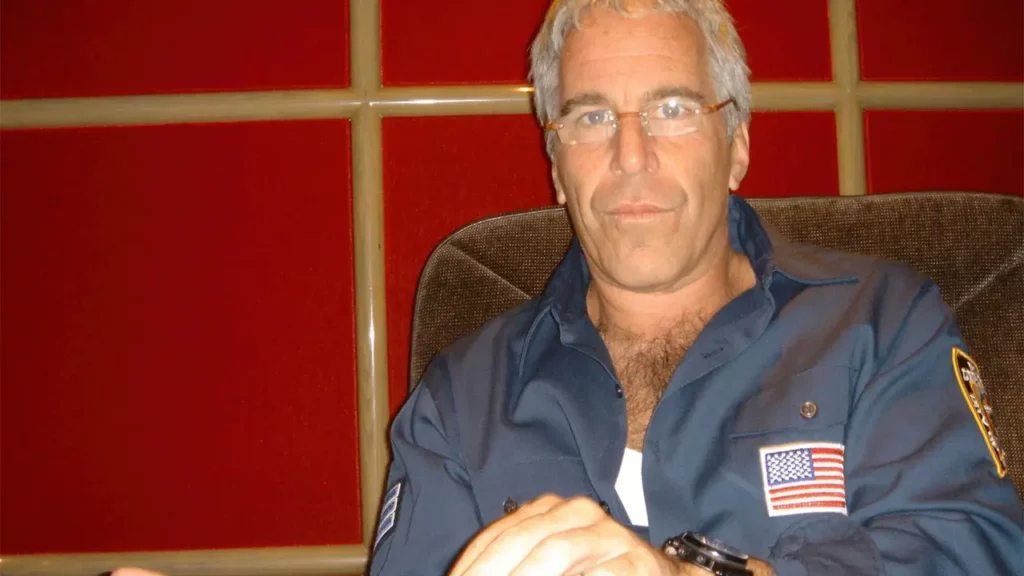Revelan red de cazatalentos francés que enviaba modelos a Jeffrey Epstein