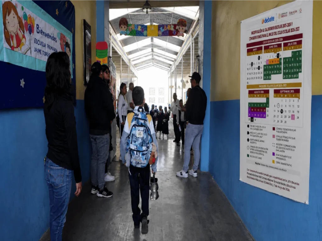 No habrá recorte al ciclo escolar; estudiantes saldrán el 15 de julio