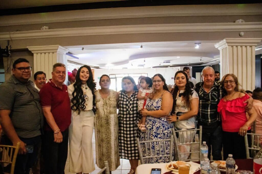 ¡Karen Pérez reconoció la entrega y vocación del magisterio santiaguero!