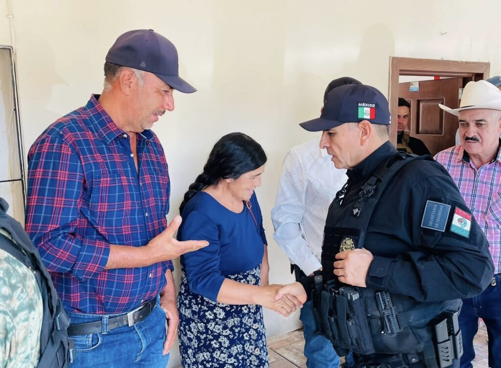 Familias comienzan a regresar a El Durazno: Héctor Vela